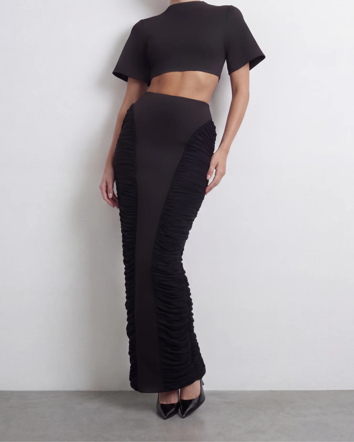 The Sculpt Cropped Tee - Image 4