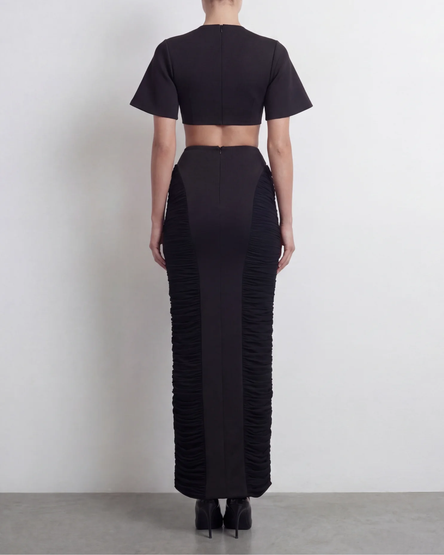 The Sculpt Cropped Tee - Image 7